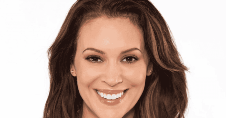 Alyssa Milano weight